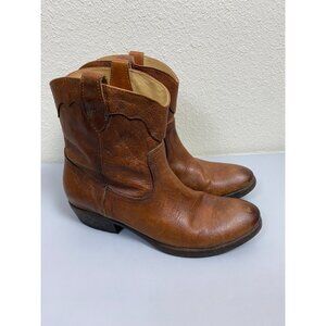 Frye  Carson Lug Shorts Boots Women size 8 Brown Leather Western Cowboy festival